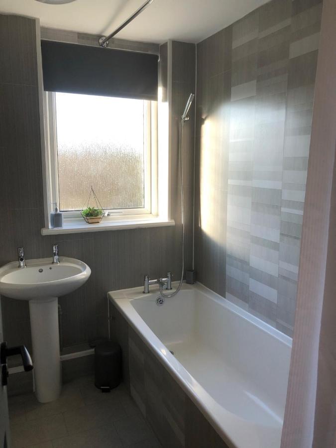Rowan Place 5 Bedroom Off Street Parking Accommodation Durham Eksteriør billede